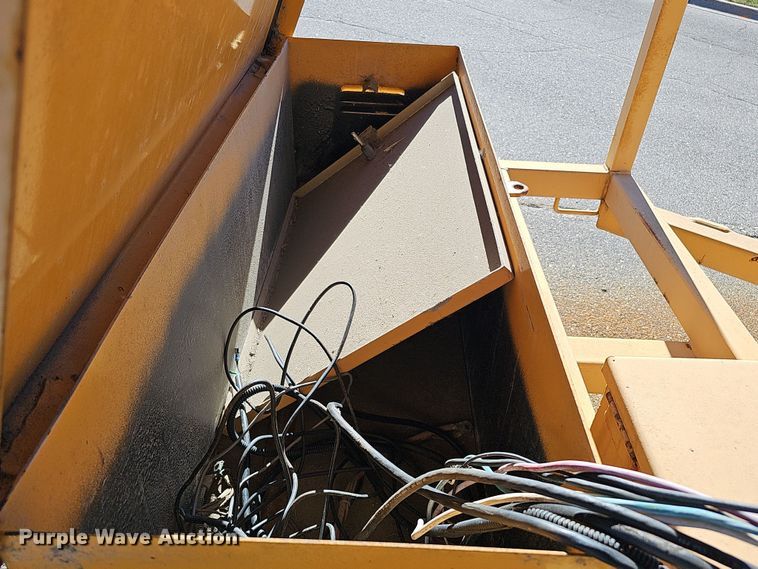 image for item DS5709 (2) arrow board trailers