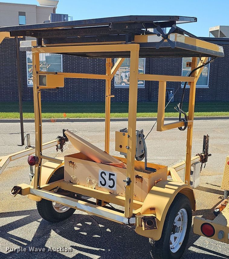 image for item DS5709 (2) arrow board trailers