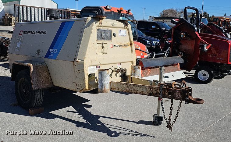 image for item DS5710 1983 Ingersoll Rand P160WJD  towable air compressor
