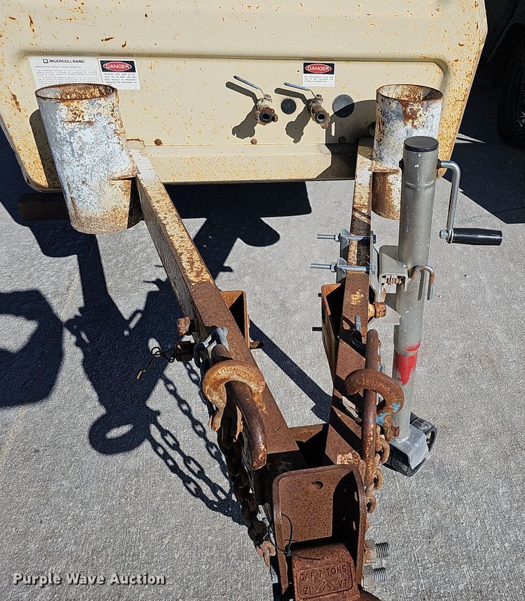 image for item DS5710 1983 Ingersoll Rand P160WJD  towable air compressor