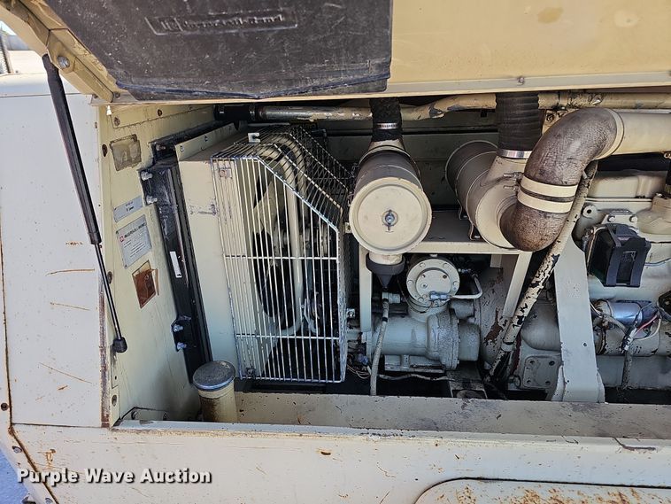 image for item DS5710 1983 Ingersoll Rand P160WJD  towable air compressor