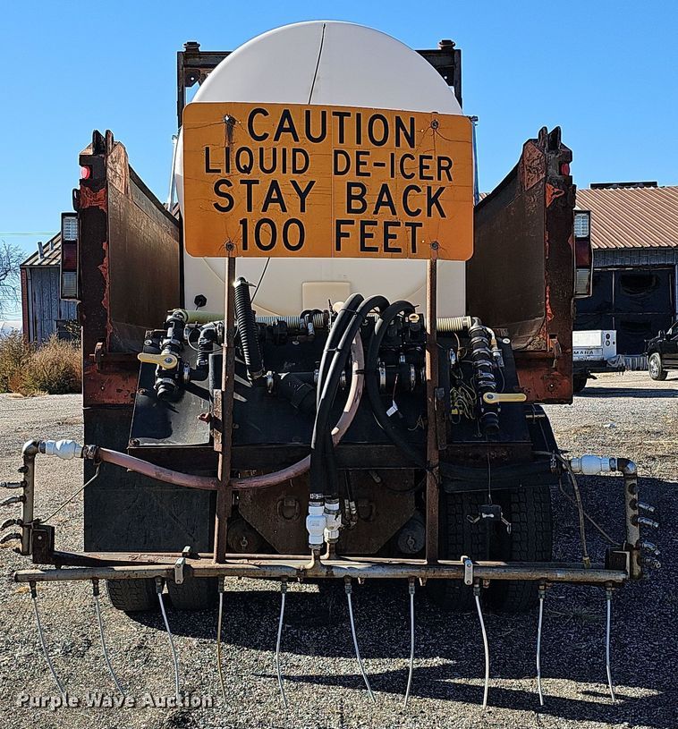 image for item DS5711 2007 International 7400  dump truck