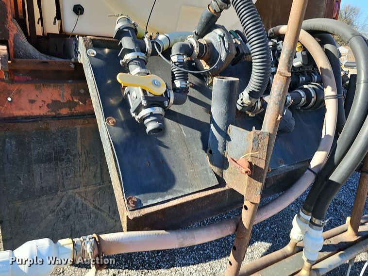 image for item DS5711 2007 International 7400  dump truck