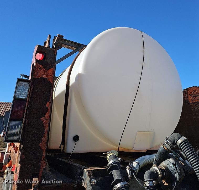 image for item DS5711 2007 International 7400  dump truck