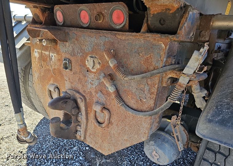 image for item DS5711 2007 International 7400  dump truck