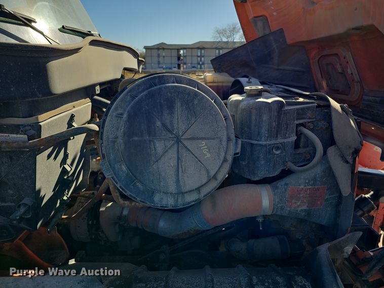 image for item DS5711 2007 International 7400  dump truck