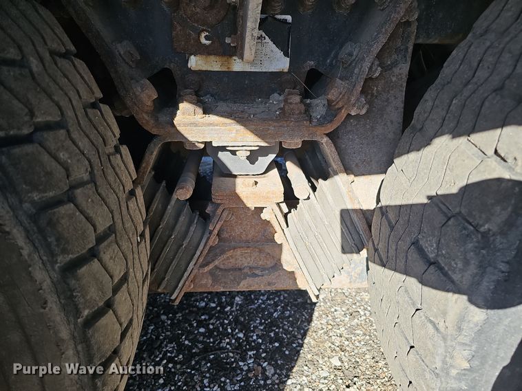 image for item DS5711 2007 International 7400  dump truck