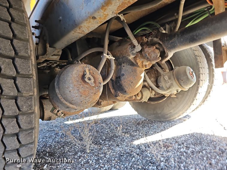 image for item DS5711 2007 International 7400  dump truck