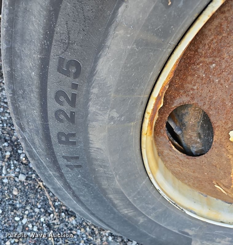 image for item DS5711 2007 International 7400  dump truck