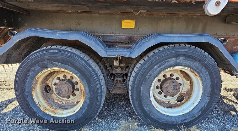 image for item DS5711 2007 International 7400  dump truck