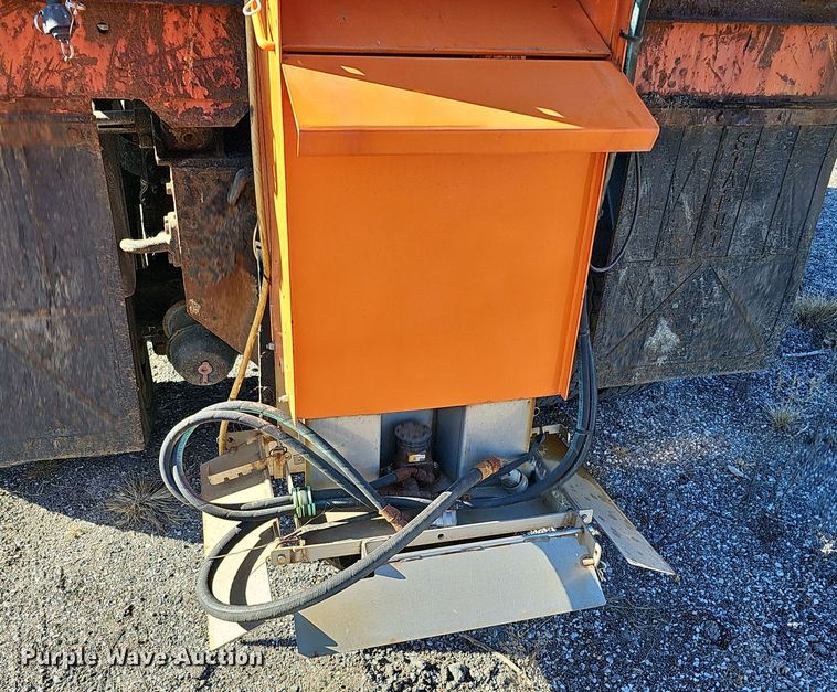 image for item DS5712 2007 International 7400  dump truck