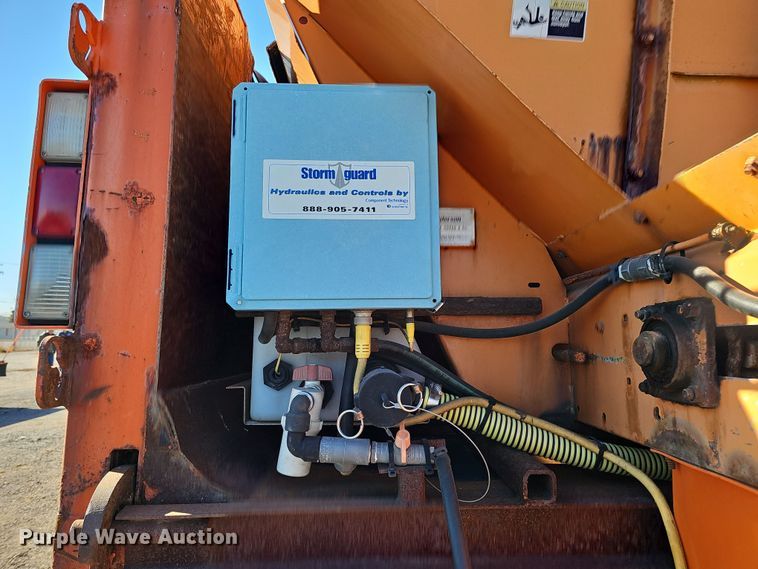 image for item DS5712 2007 International 7400  dump truck