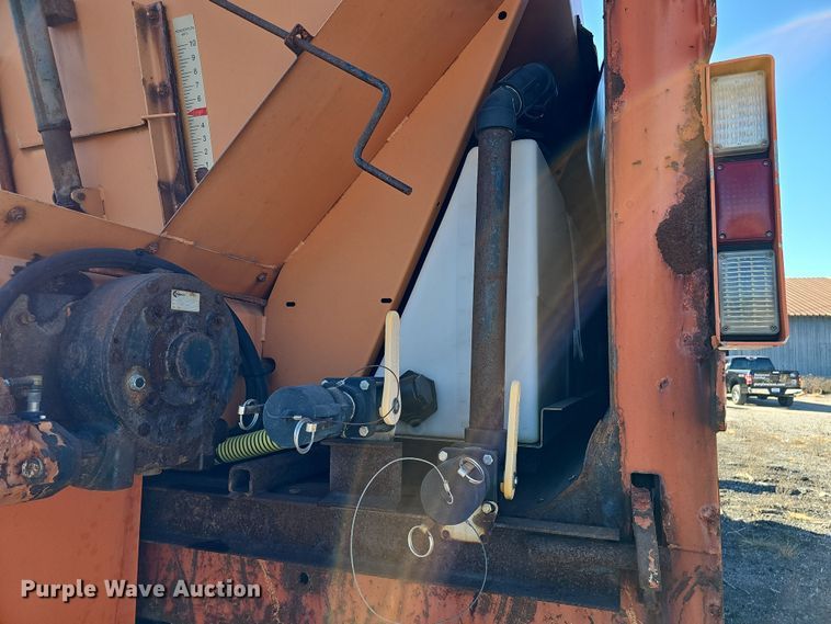 image for item DS5712 2007 International 7400  dump truck