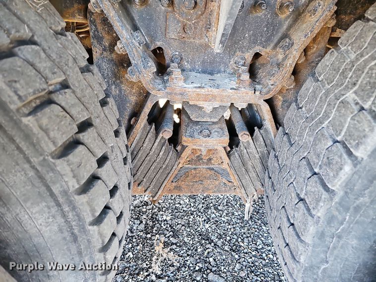 image for item DS5712 2007 International 7400  dump truck