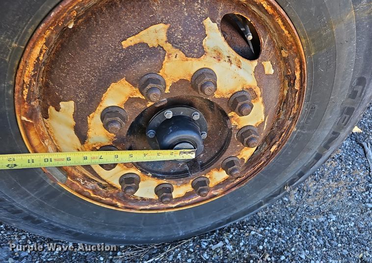 image for item DS5712 2007 International 7400  dump truck