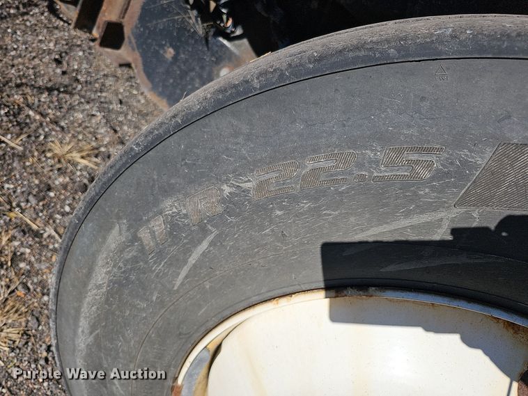 image for item DS5712 2007 International 7400  dump truck