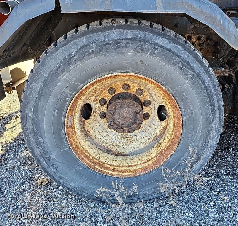 image for item DS5712 2007 International 7400  dump truck