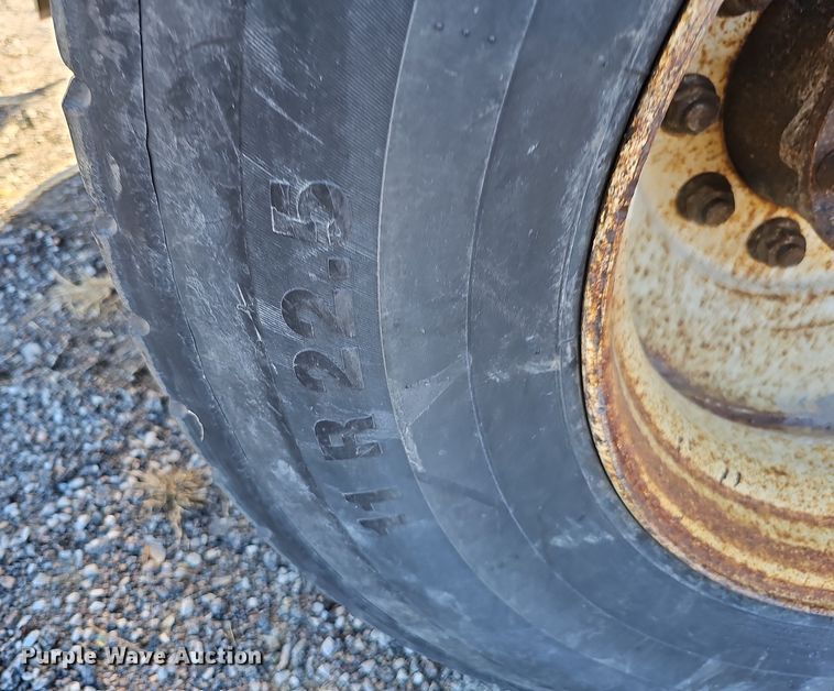 image for item DS5712 2007 International 7400  dump truck