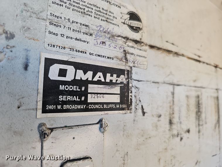 image for item DS5713 2003 Ford F350 Super Duty XL  flatbed pickup truck