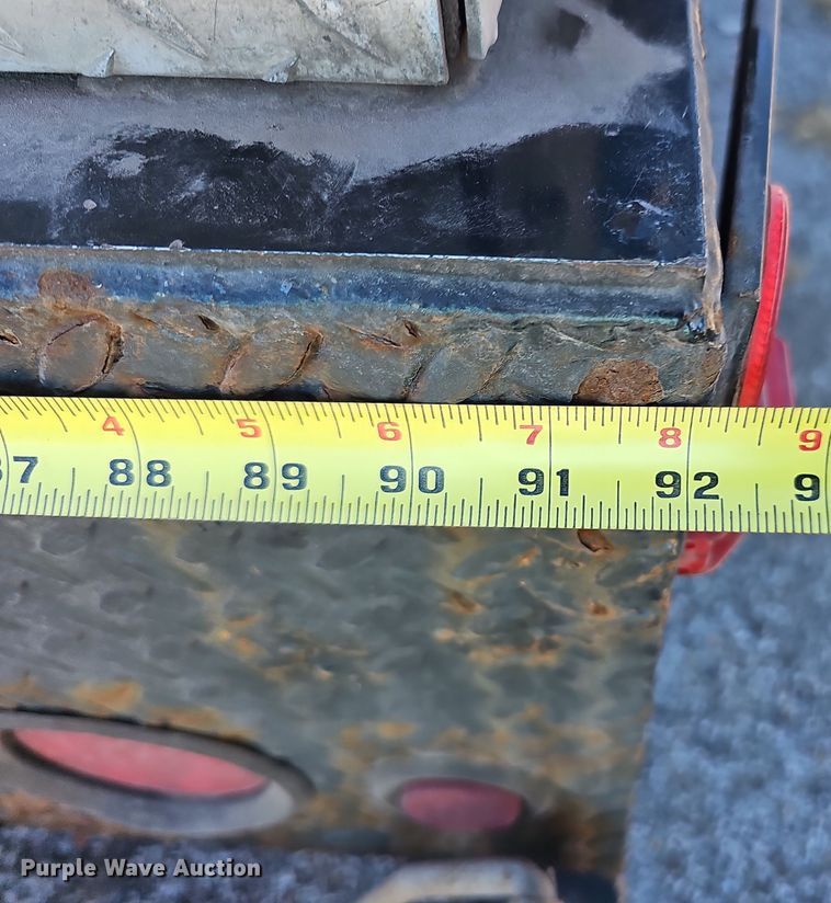 image for item DS5713 2003 Ford F350 Super Duty XL  flatbed pickup truck