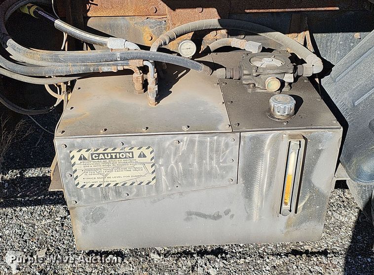 image for item DS5714 2007 International 7400  dump truck