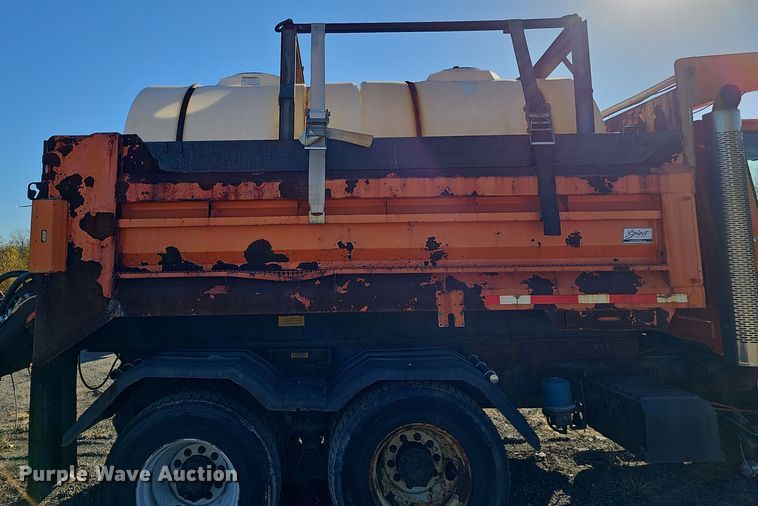 image for item DS5714 2007 International 7400  dump truck