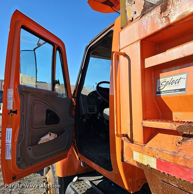 image for item DS5714 2007 International 7400  dump truck