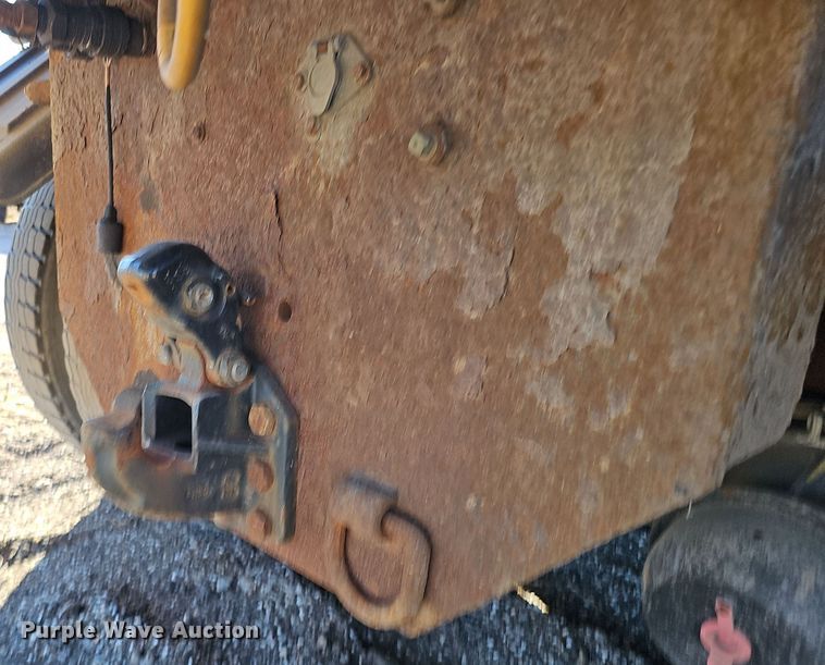 image for item DS5714 2007 International 7400  dump truck