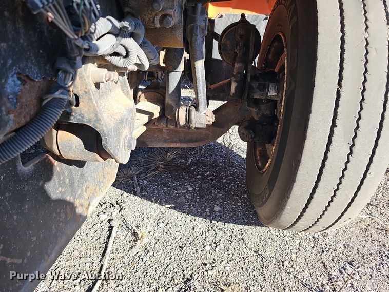 image for item DS5714 2007 International 7400  dump truck