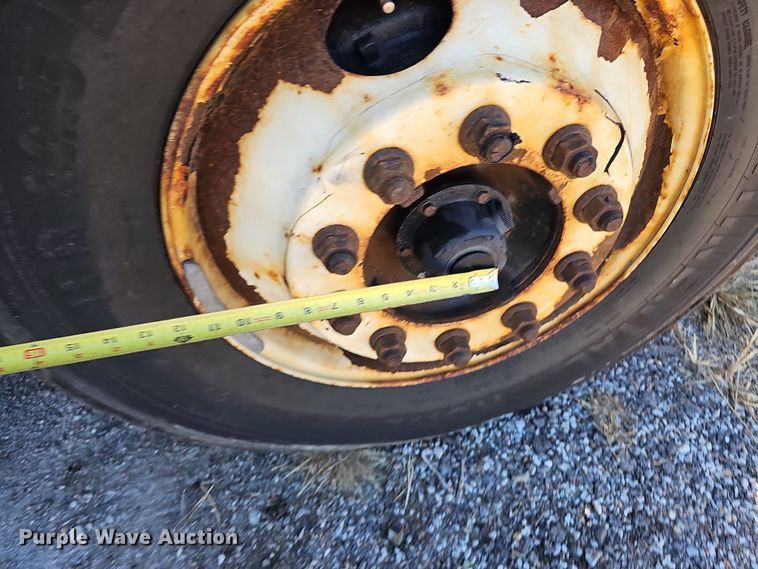 image for item DS5714 2007 International 7400  dump truck