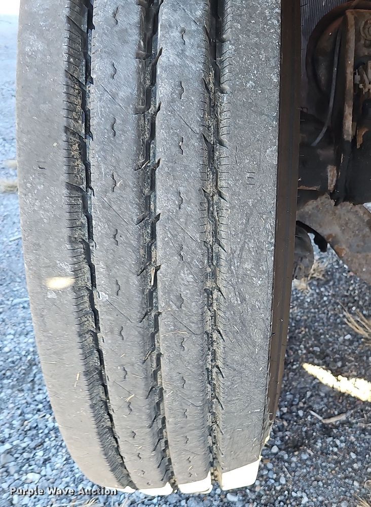 image for item DS5714 2007 International 7400  dump truck