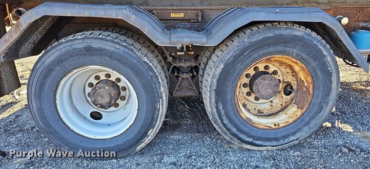 image for item DS5714 2007 International 7400  dump truck
