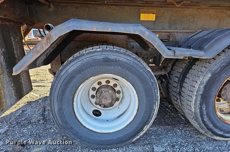 image for item DS5714 2007 International 7400  dump truck