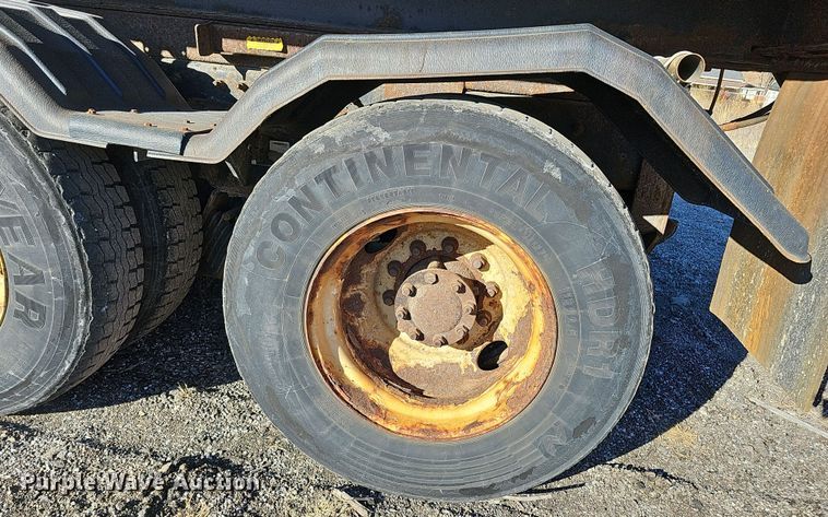 image for item DS5714 2007 International 7400  dump truck