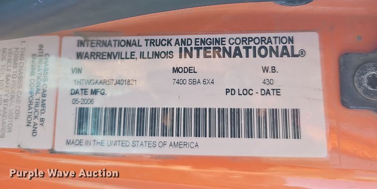 image for item DS5714 2007 International 7400  dump truck