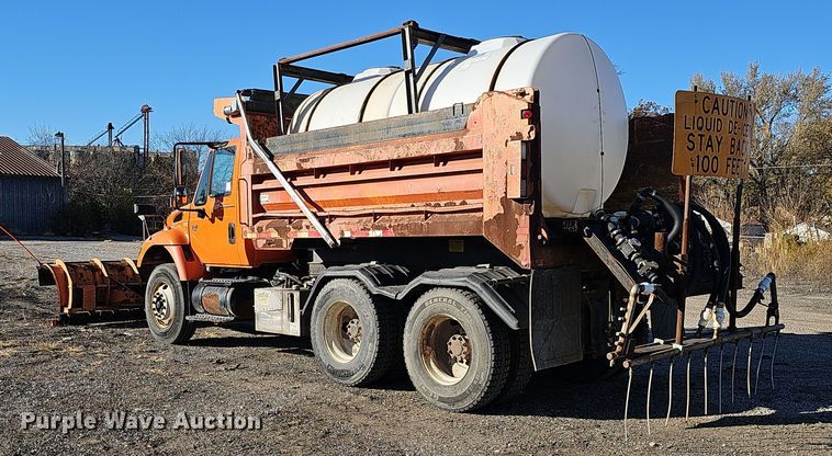 image for item DS5715 2007 International 7400  dump truck