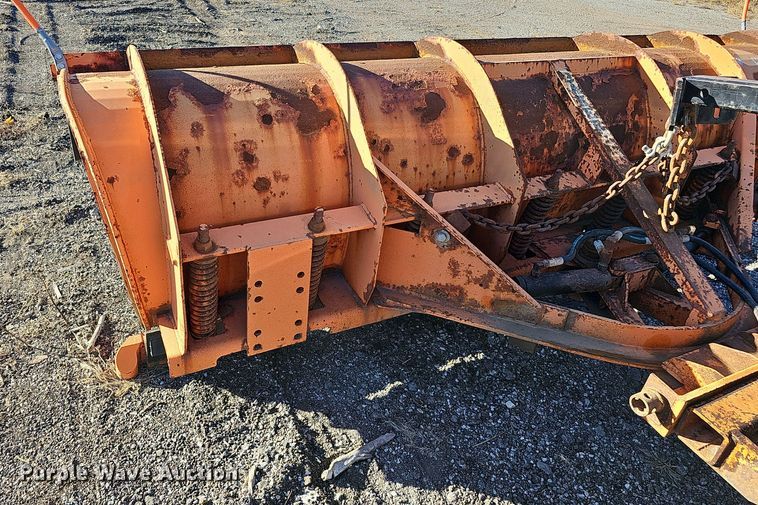 image for item DS5715 2007 International 7400  dump truck