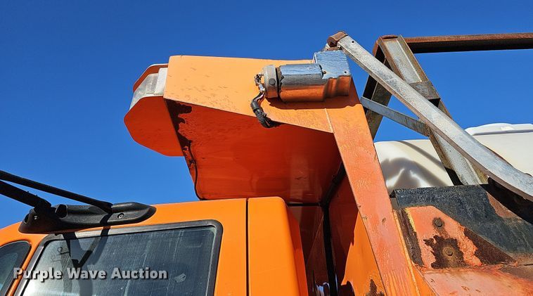 image for item DS5715 2007 International 7400  dump truck