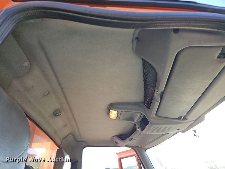 image for item DS5715 2007 International 7400  dump truck