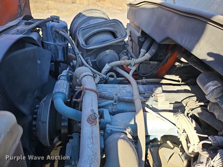 image for item DS5715 2007 International 7400  dump truck