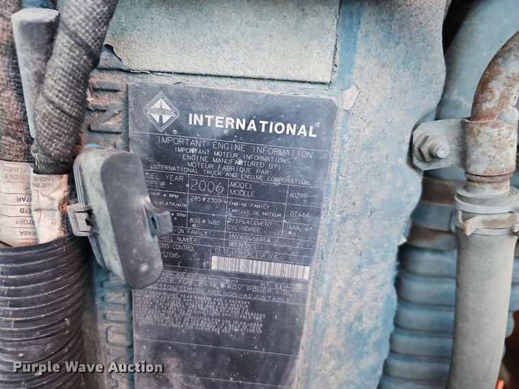 image for item DS5715 2007 International 7400  dump truck