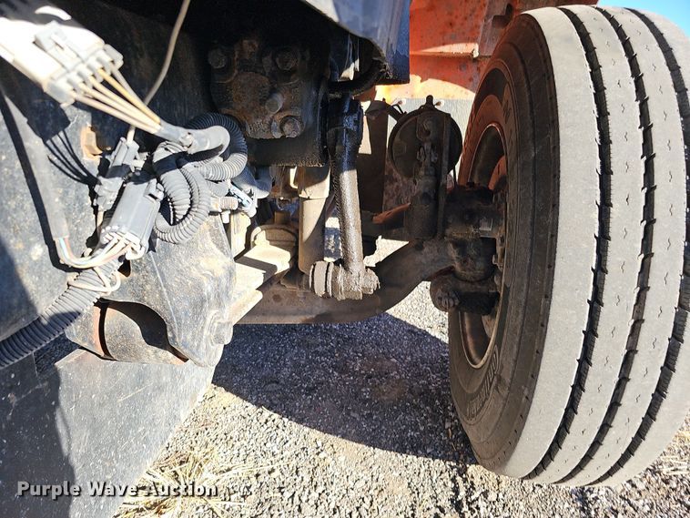 image for item DS5715 2007 International 7400  dump truck