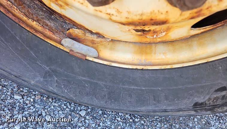 image for item DS5715 2007 International 7400  dump truck