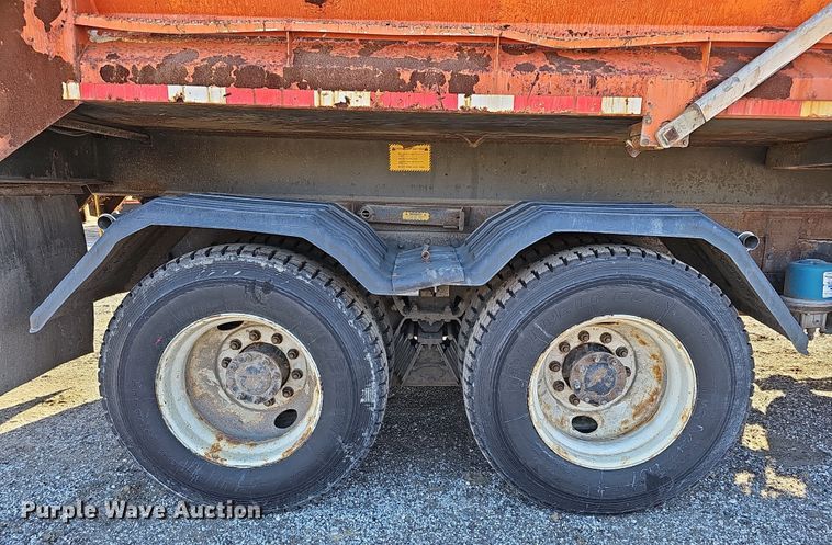 image for item DS5715 2007 International 7400  dump truck