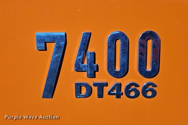 image for item DS5715 2007 International 7400  dump truck