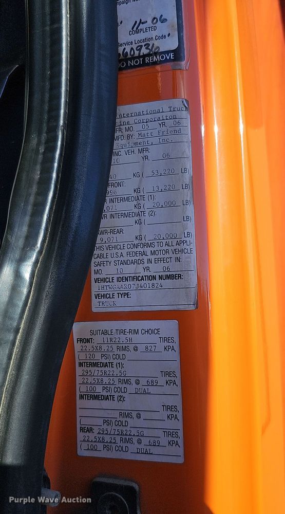 image for item DS5715 2007 International 7400  dump truck