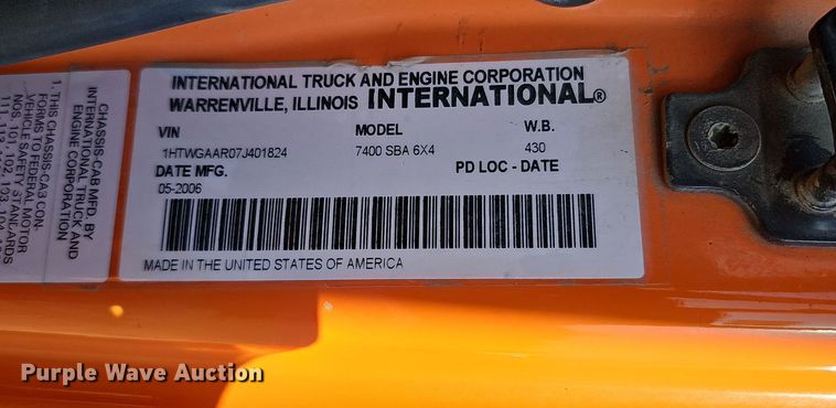 image for item DS5715 2007 International 7400  dump truck