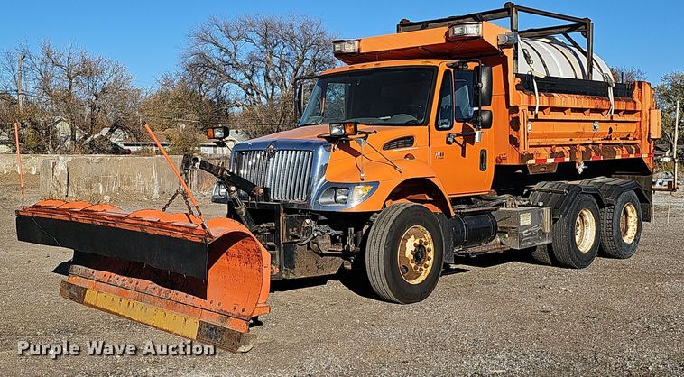 image for item DS5716 2007 International 7400  dump truck