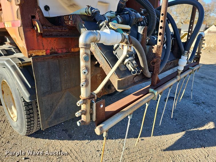 image for item DS5716 2007 International 7400  dump truck