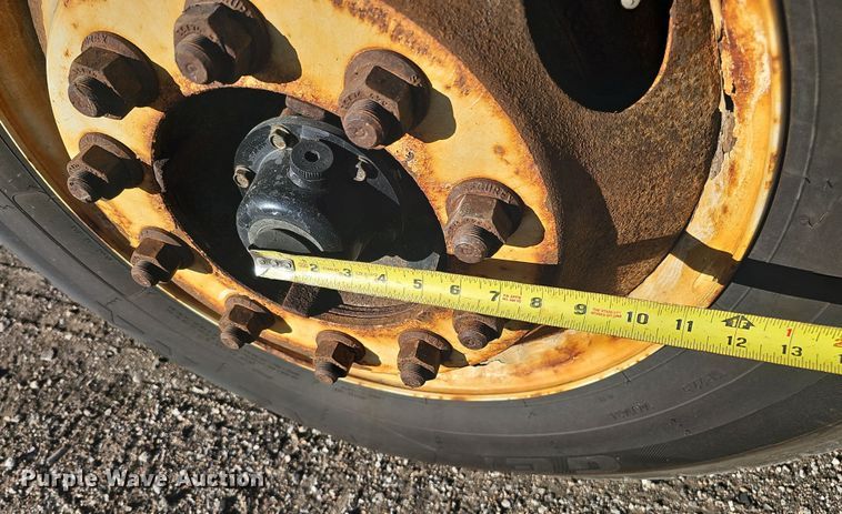 image for item DS5716 2007 International 7400  dump truck